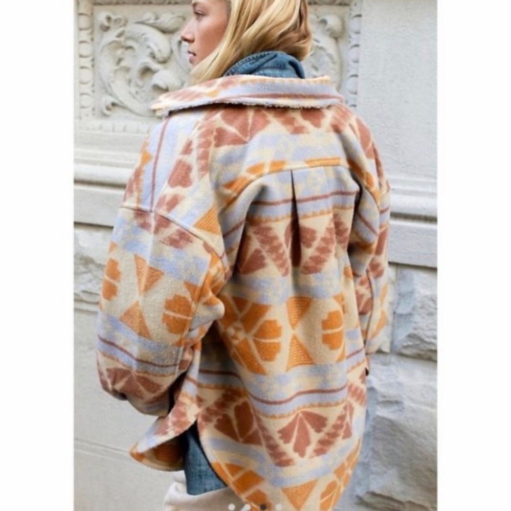 Cozy Oversized Free People Shacket - Picture 6 of 7